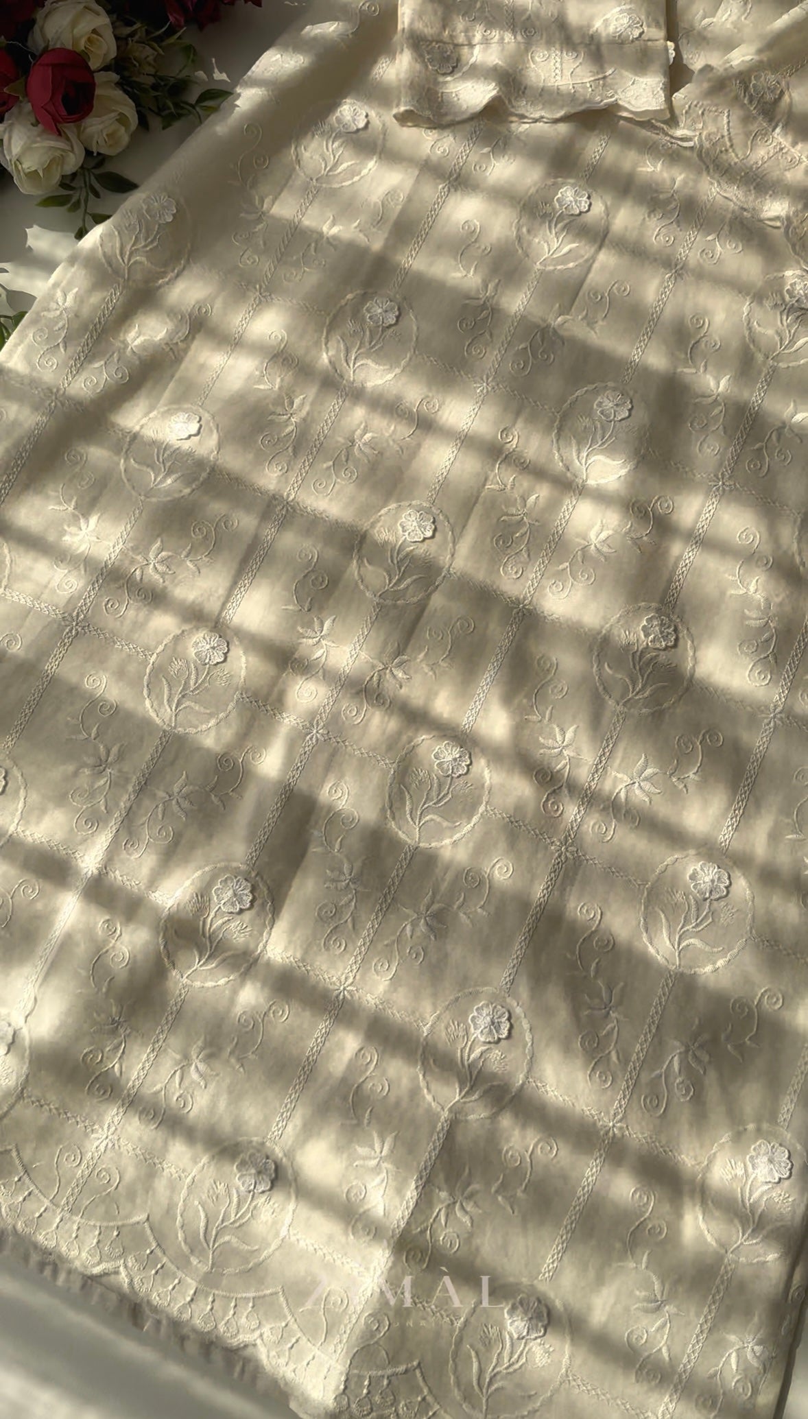Ivory Lattice