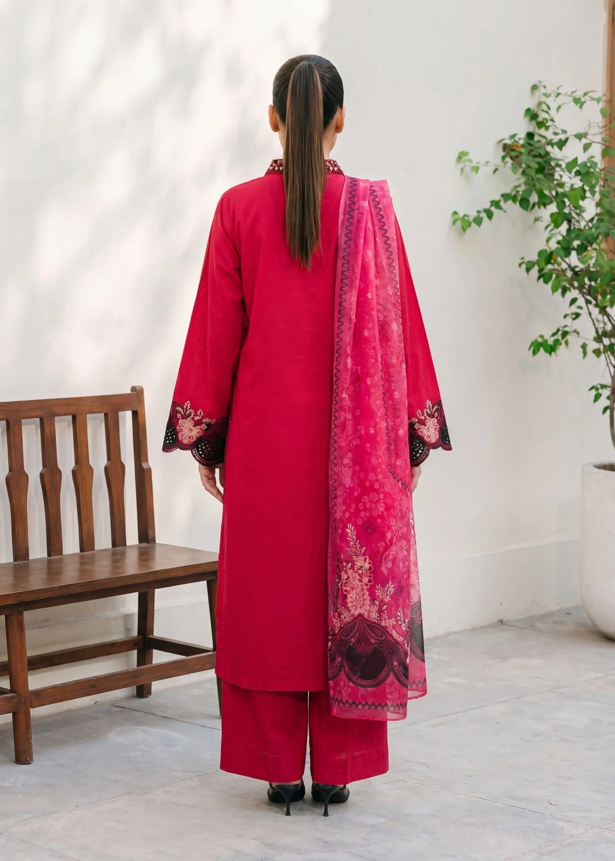 Fuchsia Noir